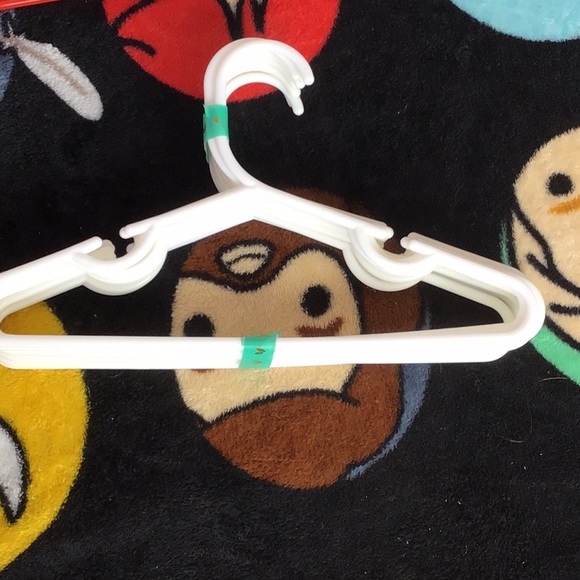 Bunches of mini hangers - Picture 7 of 12